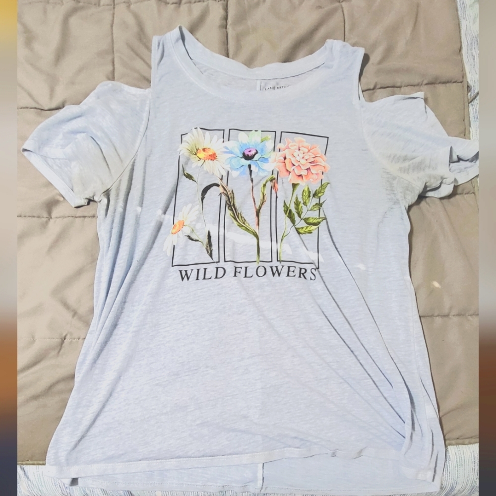 Blue wildflowers shirt with sleeve cutouts